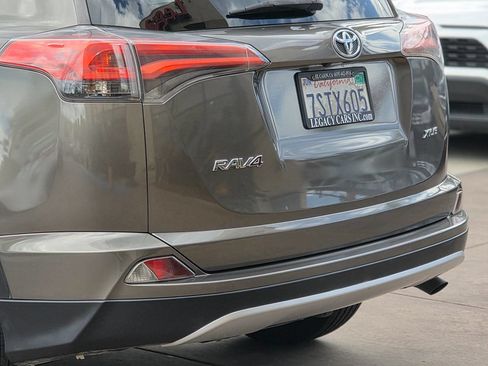 Used 2016 Toyota RAV4 XLE FWD image 10