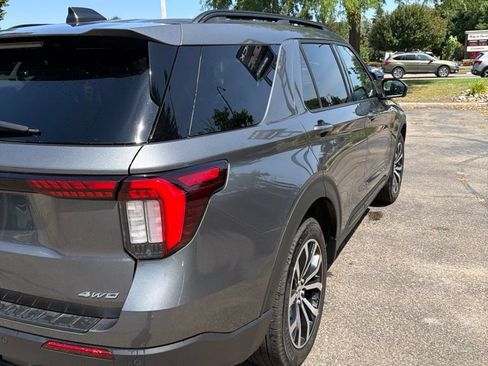 Used 2026 Ford Explorer ST-Line AWD/4WD image 6