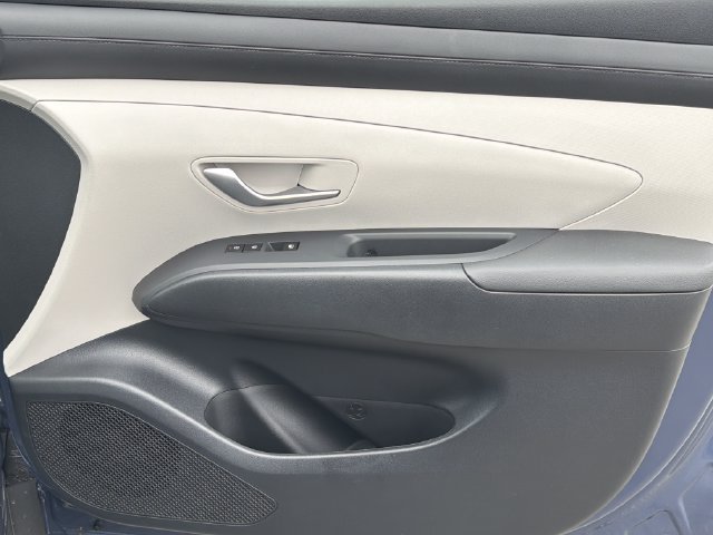 Certified 2026 Hyundai Tucson SE FWD image 17