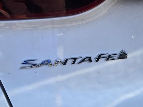 Used 2023 Hyundai Santa Fe SEL FWD image 9