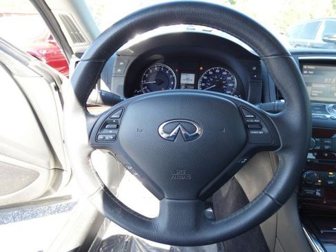 Used 2012 INFINITI G37 Convertible w/ Premium Pkg RWD image 18
