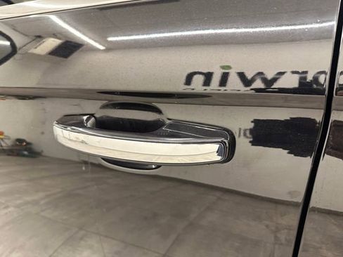 Used 2023 Ford Expedition Max Limited image 23