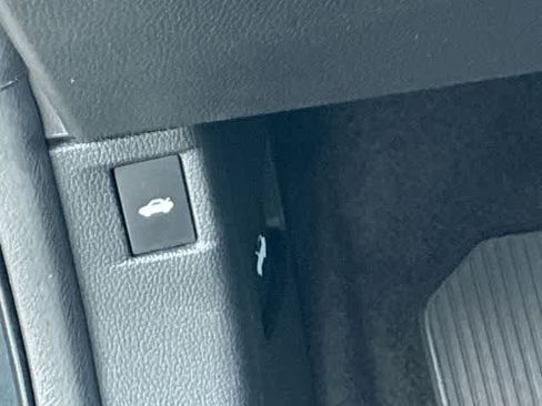 Certified 2024 Honda Accord LX image 29