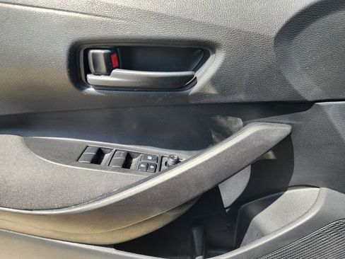 Certified 2025 Toyota Corolla LE image 21