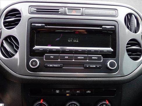 Used 2013 Volkswagen Tiguan S AWD/4WD image 16