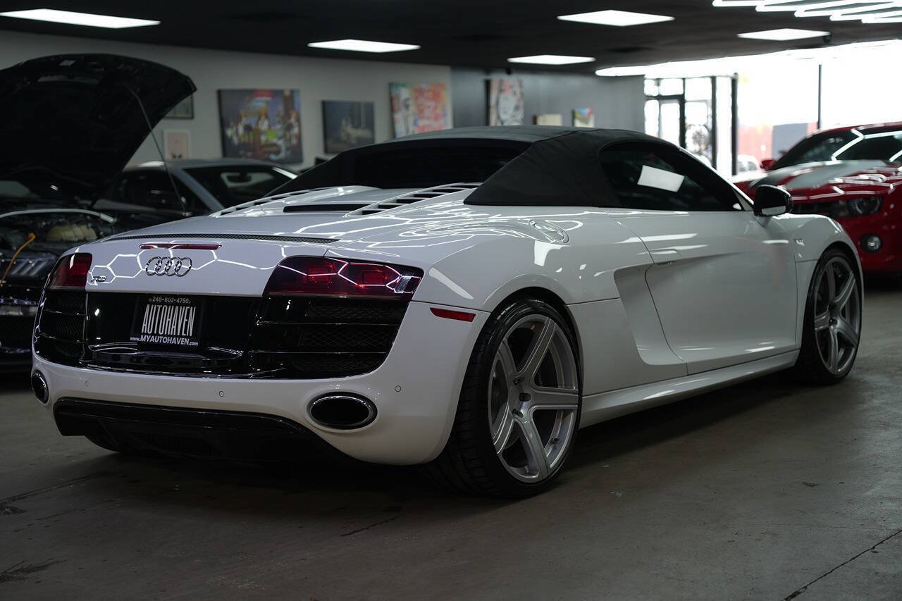 Used 2011 Audi R8 V10 AWD/4WD image 6