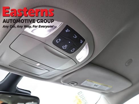 Used 2023 Chrysler Voyager LX FWD image 21