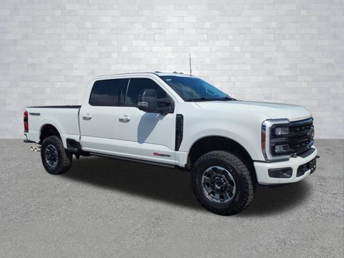 Certified 2024 Ford F250 Lariat w/ Lariat Ultimate Package AWD/4WD image 2