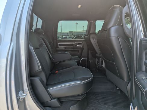Used 2023 RAM 3500 Laramie AWD/4WD image 32