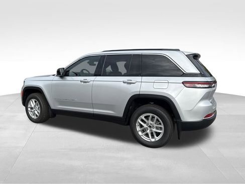 New 2025 Jeep Grand Cherokee Laredo X w/ Trailer Tow Package image 7