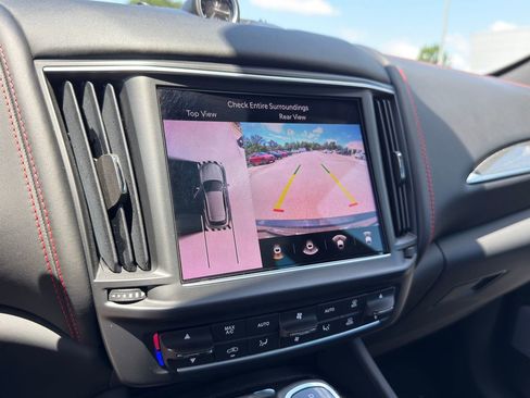 Certified 2023 Maserati Levante Modena S AWD/4WD image 19