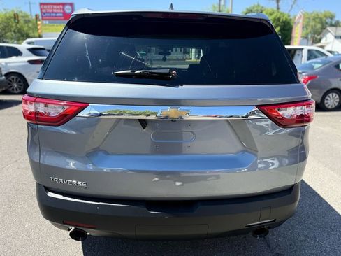 Used 2018 Chevrolet Traverse LS FWD image 7