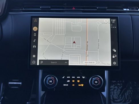 Used 2023 Land Rover Range Rover SE image 39