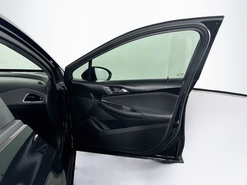 Used 2019 Chevrolet Cruze LS w/ LS Convenience Package FWD image 30