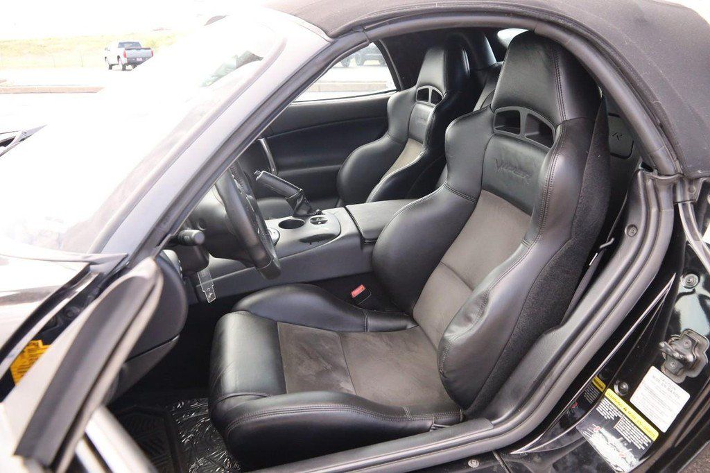 Used 2005 Dodge Viper SRT-10 RWD image 7