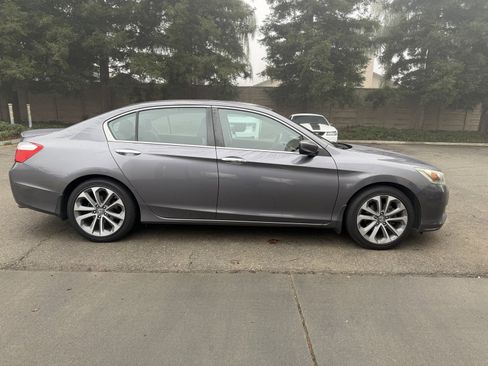 Used 2015 Honda Accord Sport image 6
