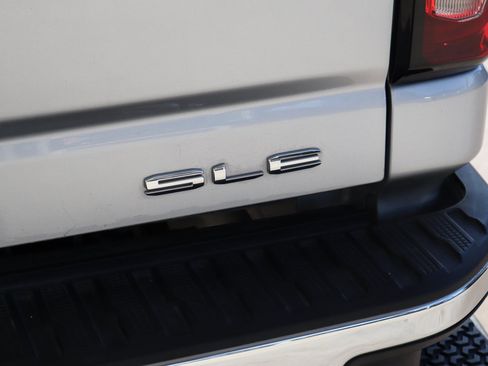 Used 2023 GMC Sierra 2500 SLE image 10