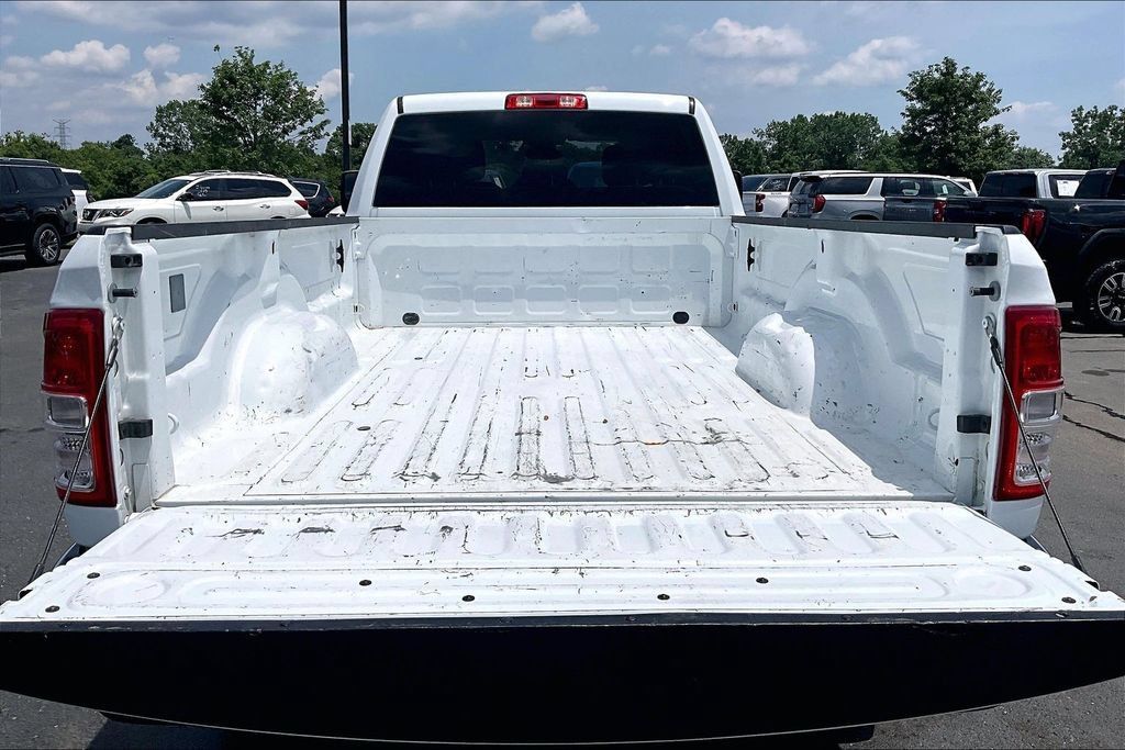 Used 2024 RAM 3500 Big Horn AWD/4WD image 9