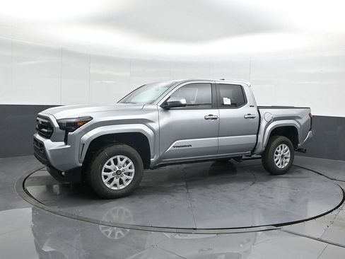 New 2026 Toyota Tacoma SR5 image 7