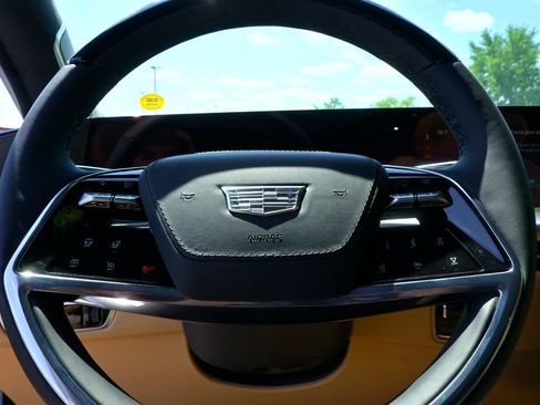 New 2025 Cadillac Escalade IQ Luxury 2 AWD/4WD image 40
