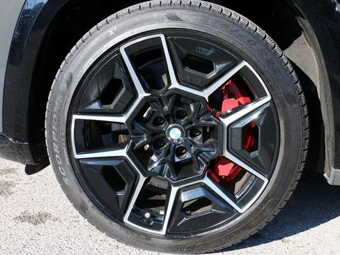 Used 2023 BMW XM image 10