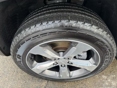 Used 2022 Jeep Grand Cherokee L Limited image 23