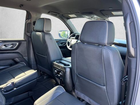 Used 2024 Chevrolet Tahoe Premier AWD/4WD image 26