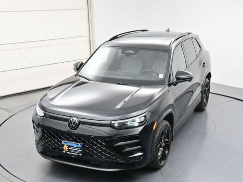 Used 2025 Volkswagen Tiguan SE R-Line AWD/4WD image 36