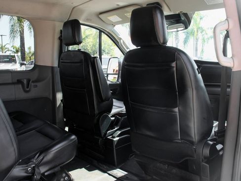 Used 2020 Ford Transit 150 XL image 28