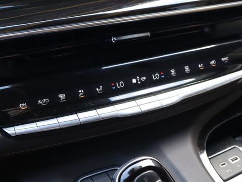 Used 2021 Cadillac Escalade Sport w/ Driver Assist Tech Package AWD/4WD image 26