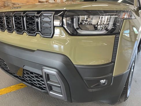 New 2026 Jeep Cherokee Laredo AWD/4WD image 10