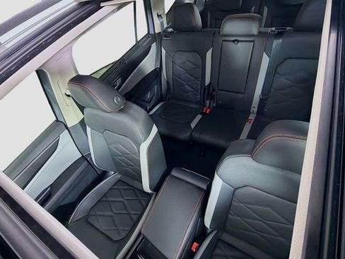 New 2026 Volkswagen Atlas Peak Edition AWD/4WD image 14