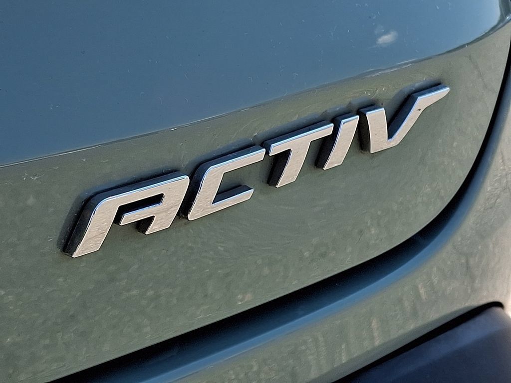 Certified 2024 Chevrolet Trax ACTIV w/ Sunroof Package FWD image 30