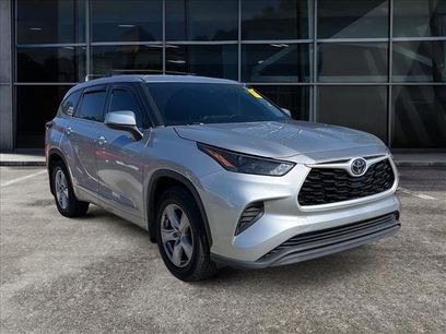 Used 2022 Toyota Highlander L