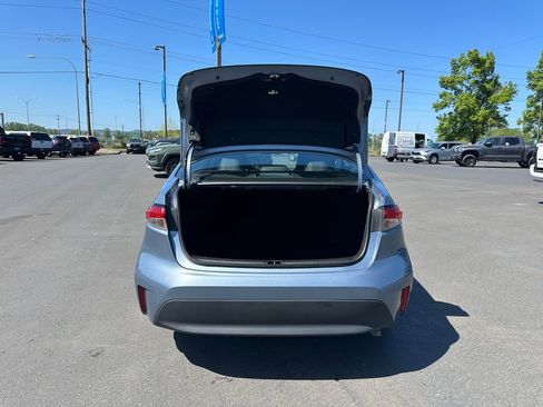 Used 2024 Toyota Corolla LE FWD image 11