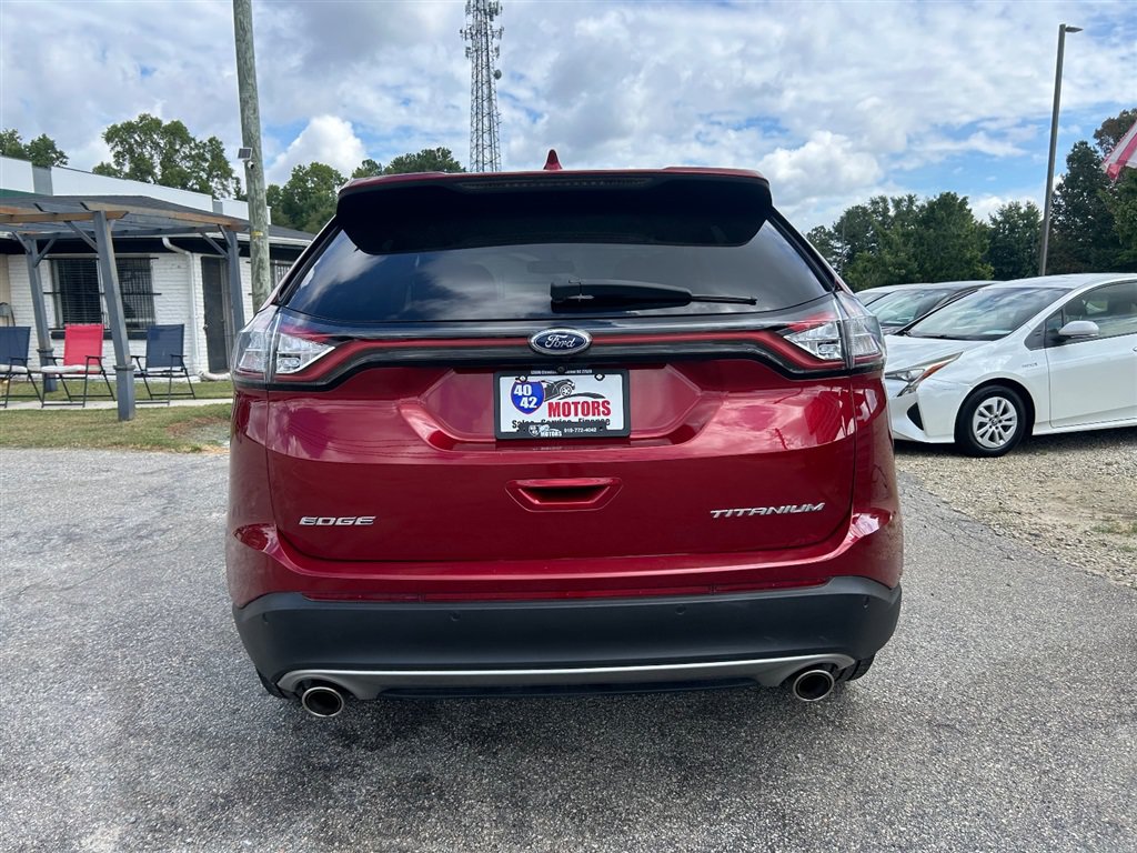 Used 2017 Ford Edge Titanium w/ Equipment Group 301A FWD image 4