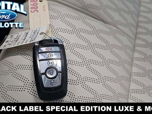 Used 2023 Lincoln Aviator Black Label image 18