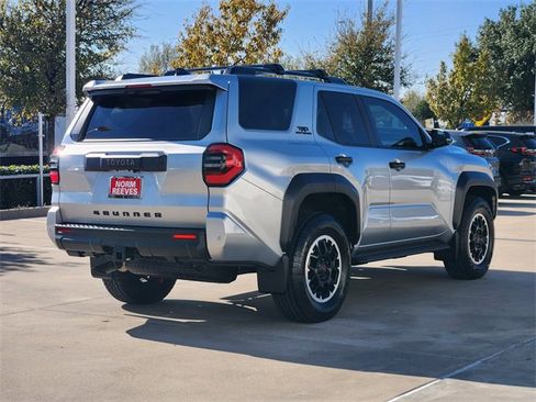 Used 2025 Toyota 4Runner TRD Off-Road image 3