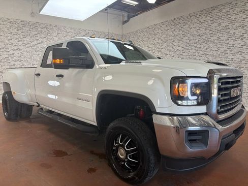 Used 2018 GMC Sierra 3500 4x4 Crew Cab w/ Sierra Convenience Package image 1