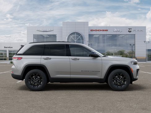 New 2026 Jeep Grand Cherokee Altitude AWD/4WD image 48