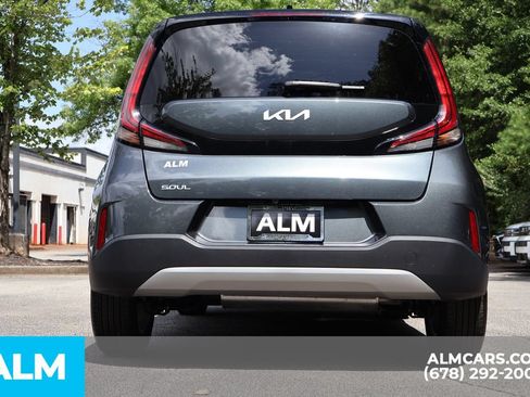 Used 2025 Kia Soul LX w/ LX Technology Package FWD image 7