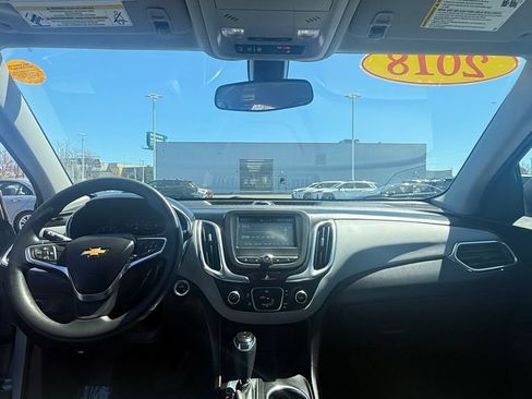 Used 2018 Chevrolet Equinox LS FWD image 20