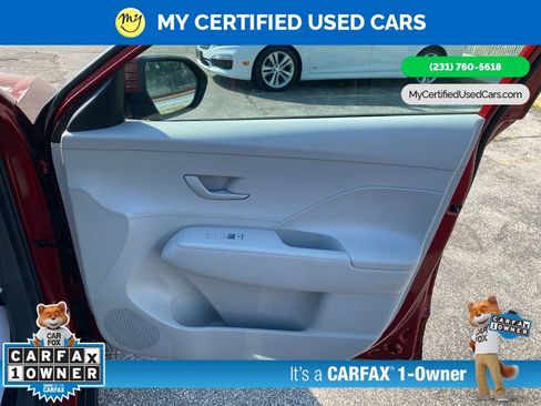 Used 2024 Hyundai Kona SEL AWD/4WD image 17