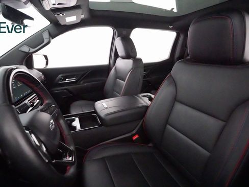 Used 2024 Chevrolet Silverado EV RST image 5