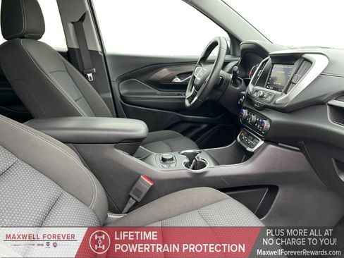 Used 2024 GMC Terrain SLE w/ Driver Convenience Package image 24
