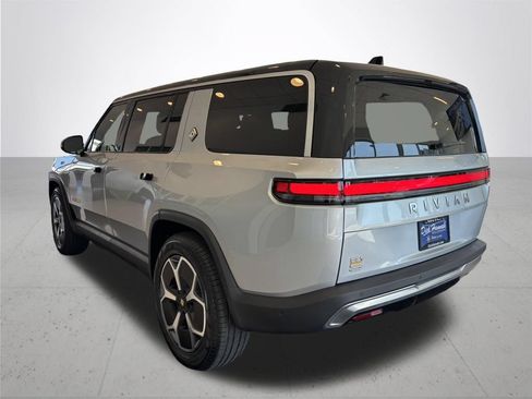 Used 2024 Rivian R1S Adventure AWD/4WD image 10