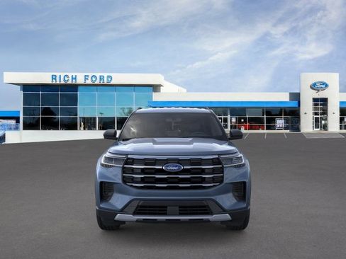 New 2026 Ford Explorer Active RWD image 12