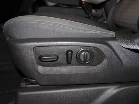 Used 2019 Chevrolet Silverado 1500 LT w/ All-Star Edition AWD/4WD image 7