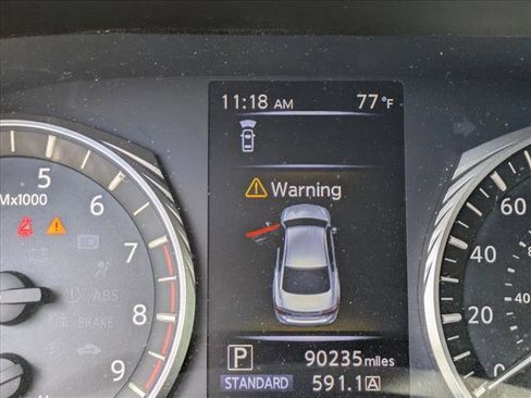 Used 2019 INFINITI Q50 Luxe image 6