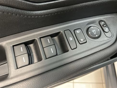 Certified 2025 Honda Odyssey EX-L image 17